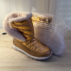 CHEEKS Fit Body Womens PUFFER Lightweight Boots Rose Gold Quilted Soft Size 7.5W